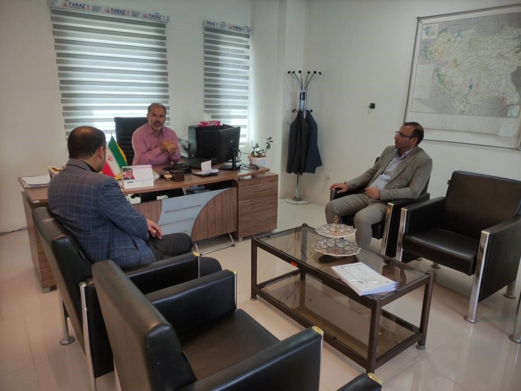 برگزاری جلسه با فرماندار، معاون فرماندار، شورا و دهیاران محدوده‌های معدنی فعال در خصوص رفع مشکل معارضین محلی پروژه‌های شرکت